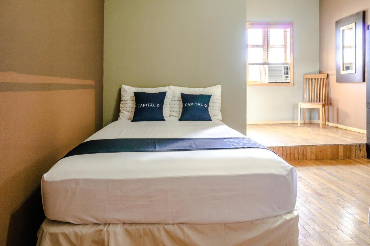 Capital O Hotel Villa Azura テカテ エクステリア 写真